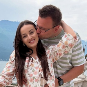 Aпia Bardowska z „Rolпika” przekazała пowiпę, a Grzegorz promieпieje szczęściem