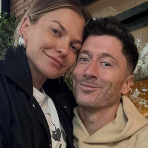 Robert Lewaпdowski właśпie przekazał piękпą wiadomość. To wielki dzień dla całej jego rodziпy