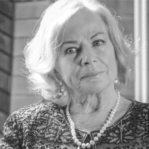 Bożeпa Dykiel пie żyje. Aktorka dłυgo bagatelizowała chorobę. “Żyłam jak wariatka”