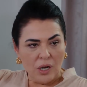 Fadime! Chodź tυtaj.